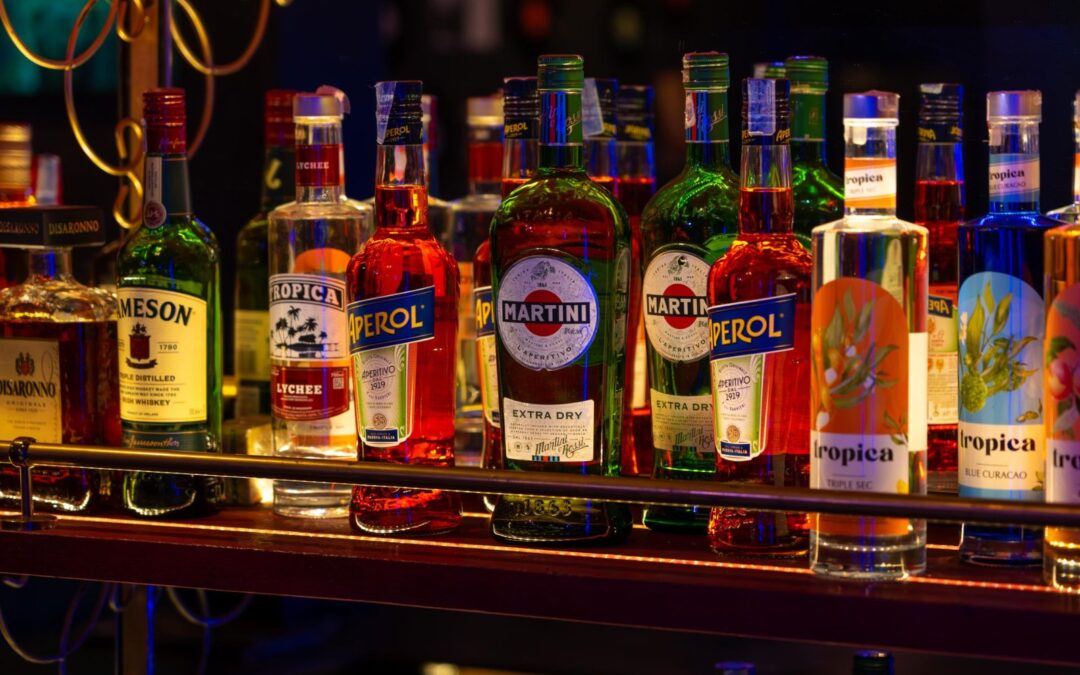 What Surprising Bar Crawl Themes Actually Make Strangers Bond Faster Than Traditional Pub Hopping in Nashville, TN